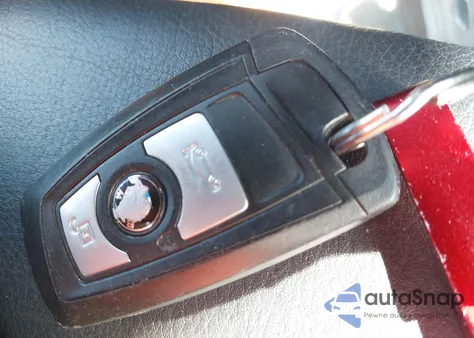 2015 BMW 320 I xDrive from USA, damaged, VIN WBA3C3C5XFK200973